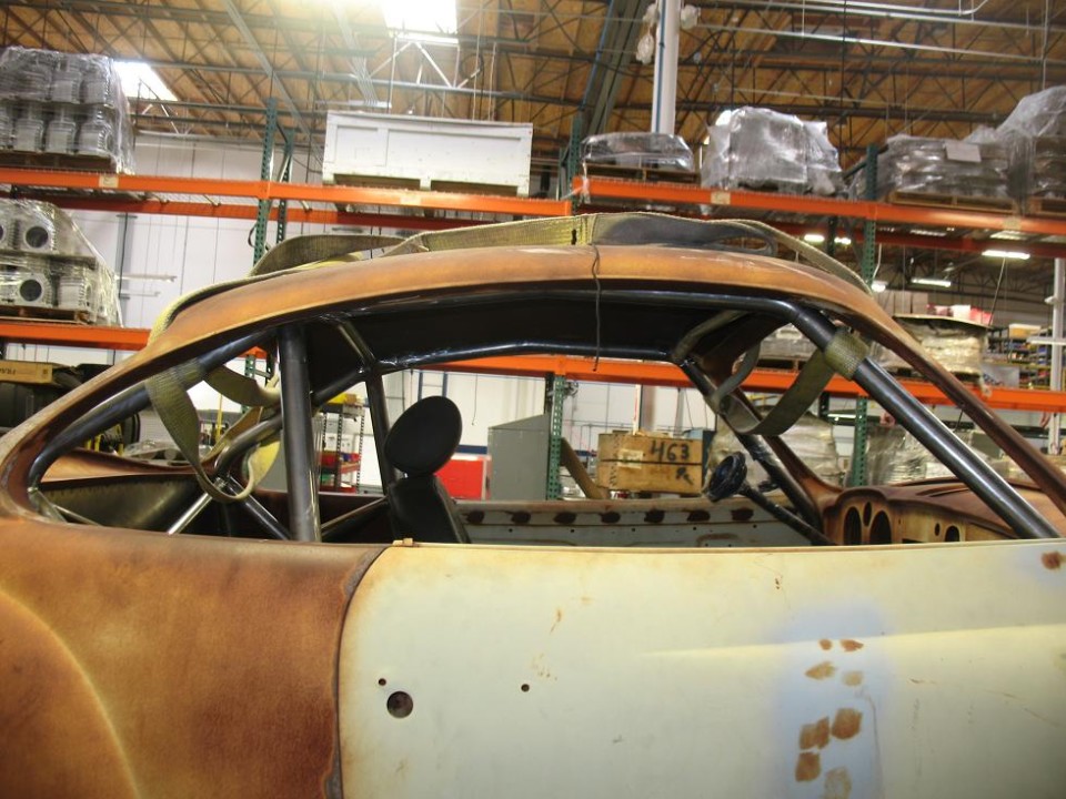 Karmann Ghia Roll Cage (bar view)